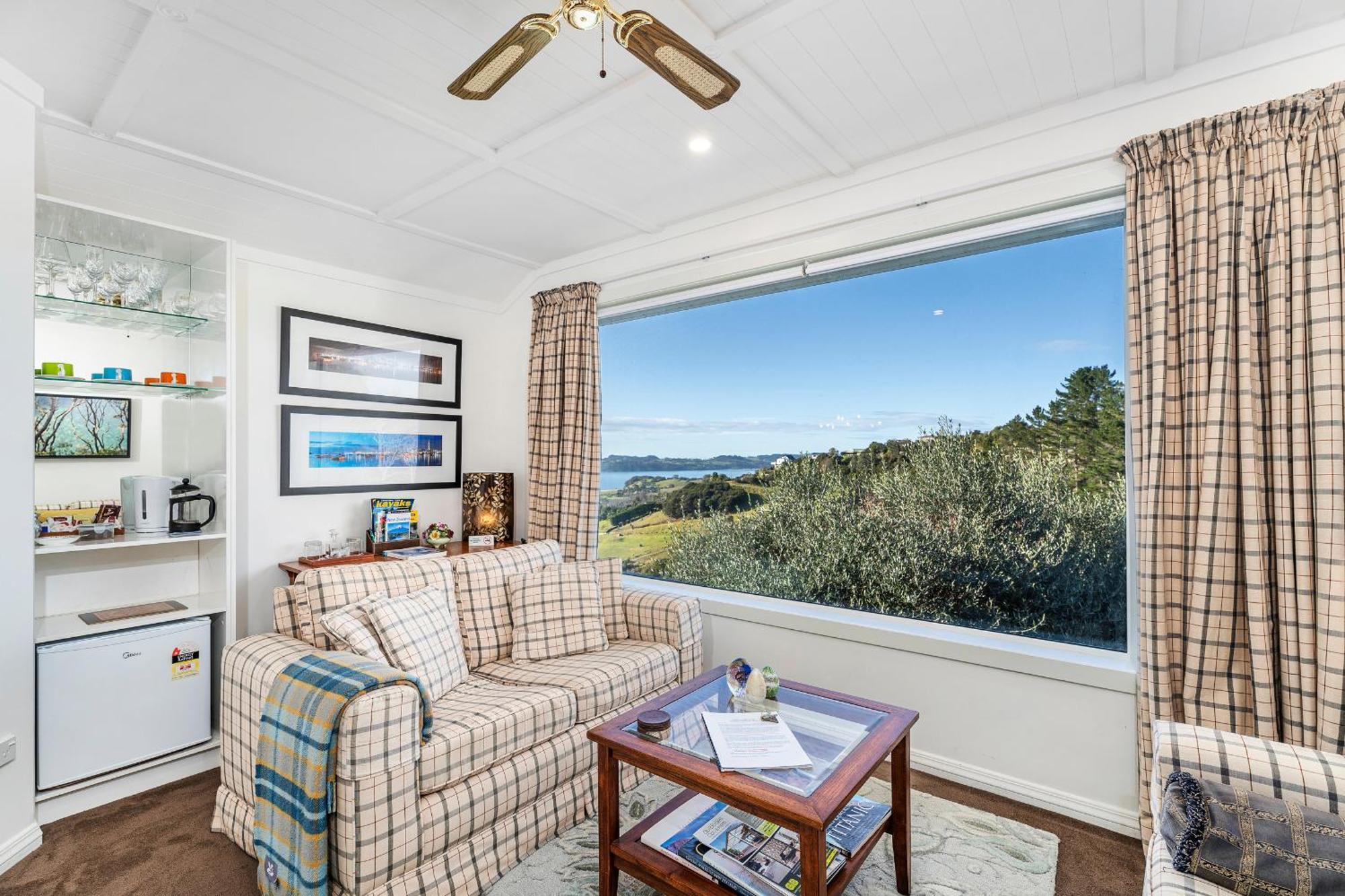 Bayview Valley Lodge Bed & Breakfast Whitianga Dış mekan fotoğraf